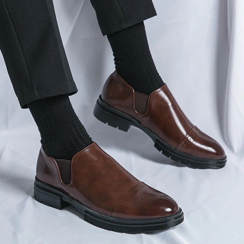 Chaussures slip-on avec détails brogue pour hommes | Idéal pour les tenues habillées et les occasions professionnelles