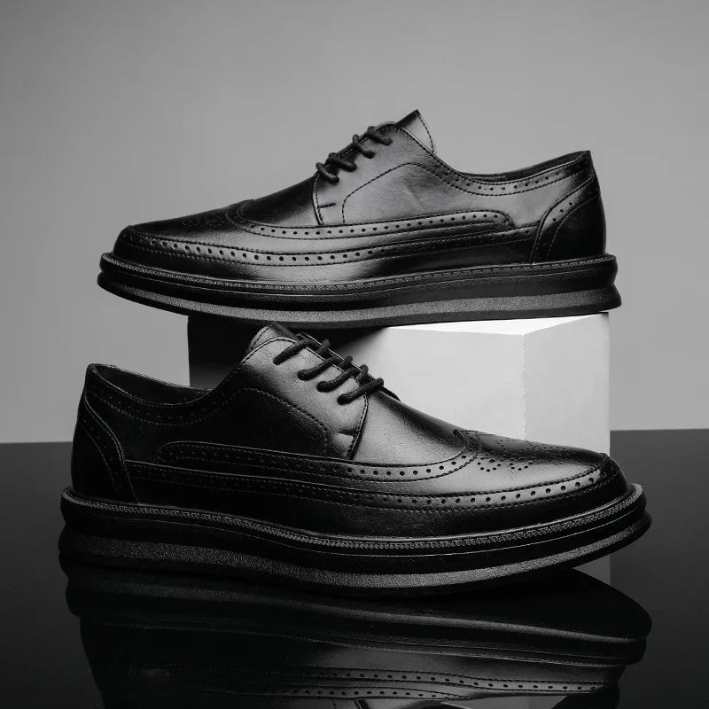 Chaussures derby avec décor brogue pour hommes | Idéal pour les occasions habillées et les sorties décontractées