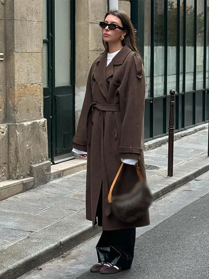 Manteau Long à Col Revers avec Ceinture et Double Boutonnage pour Femme | Idéal pour l’Automne et l’Hiver