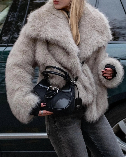 Manteau avec Col Oversize pour Femme | Idéal pour l’Hiver et les Occasions Spéciales