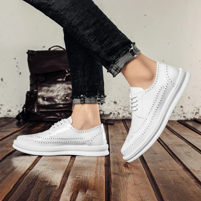 Chaussures derby avec décor brogue pour hommes | Idéal pour les occasions habillées et les sorties décontractées