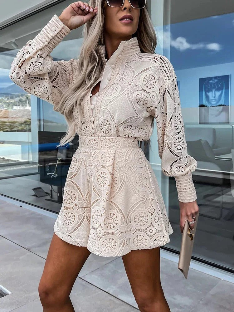 Ensemble Deux Pièces avec Blouse à Manches Longues et Short Taille Haute pour Femme | Idéal pour le Printemps et l'Été