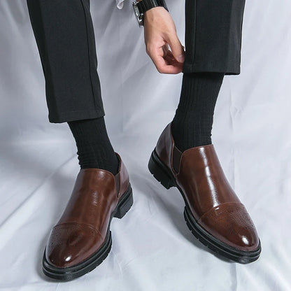 Chaussures slip-on avec détails brogue pour hommes | Idéal pour les tenues habillées et les occasions professionnelles