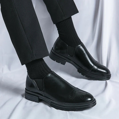 Chaussures slip-on avec détails brogue pour hommes | Idéal pour les tenues habillées et les occasions professionnelles