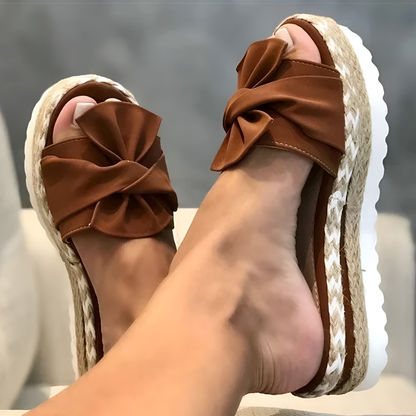 Sandales À Plateforme Ouvertes Avec Bride Large Croisée Pour Femmes | Idéal Pour L’été