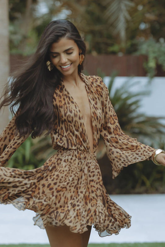 Robe Évasée à Manches Longues avec Décolleté en V Profond et Imprimé Léopard pour Femme | Idéale pour l’Automne et l’Hiver