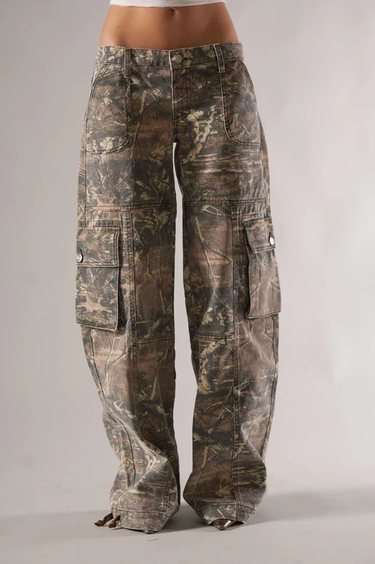 Pantalon Cargo Camouflage à Jambe Large pour Femme | Idéal pour une Tenue Décontractée
