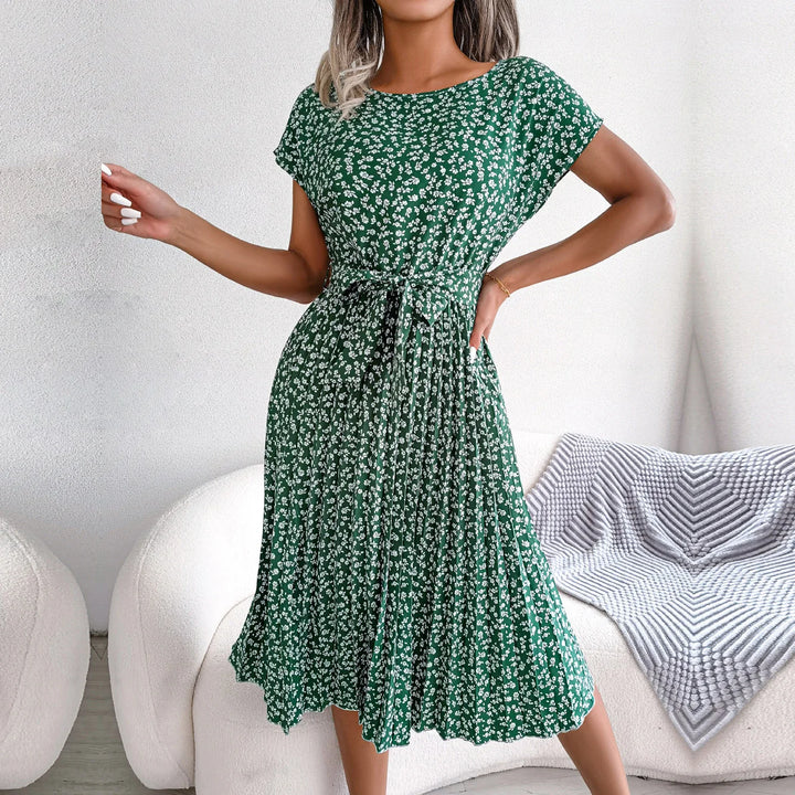 Robe d’Été à Motif Fleuri Bleu avec Coupe Aérée pour Femme | Idéale pour les Journées Chaudes