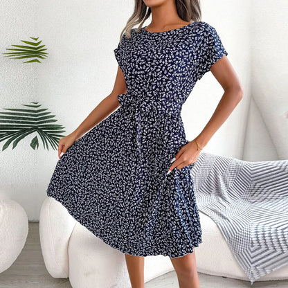 Robe d’Été à Motif Fleuri Bleu avec Coupe Aérée pour Femme | Idéale pour les Journées Chaudes