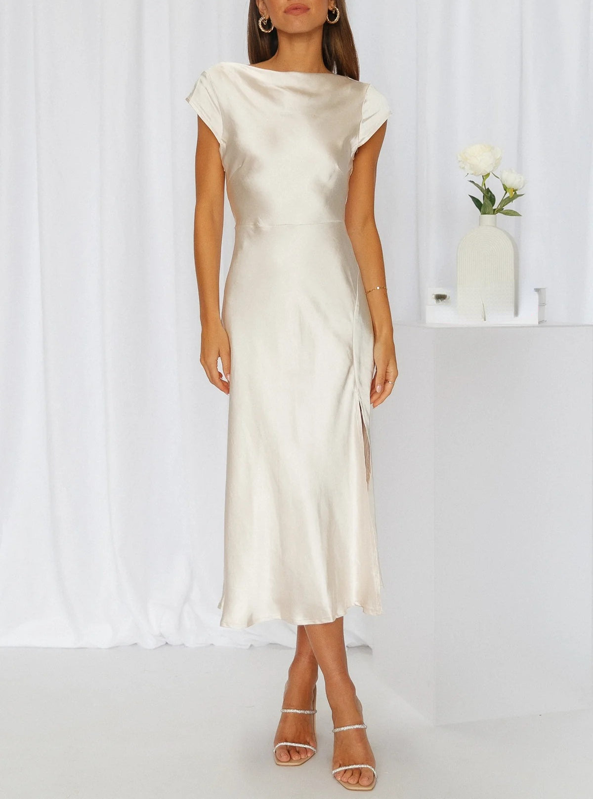 Robe midi fluide minimaliste pour femmes