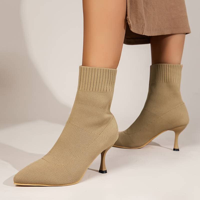Bottines à Talon Haut et Coupe Ajustée pour Femmes | Idéal pour Usage Quotidien et Occasions