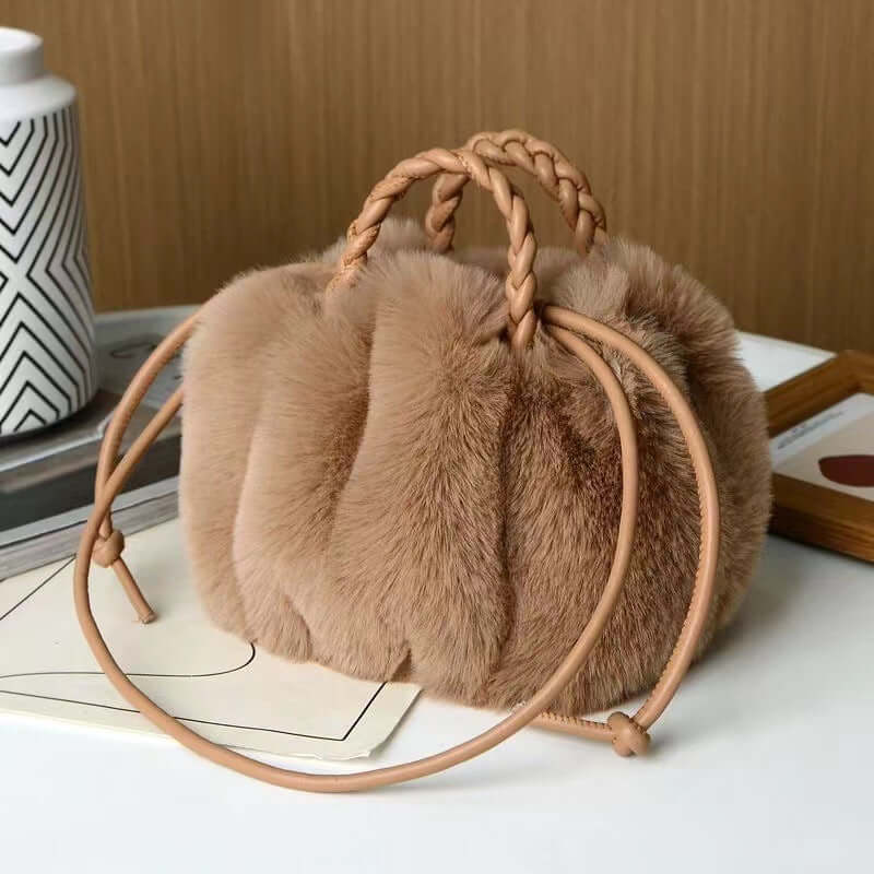 Sac à Main Compact avec Bandoulière Ajustable pour Femmes | Idéal pour le Quotidien et les Sorties
