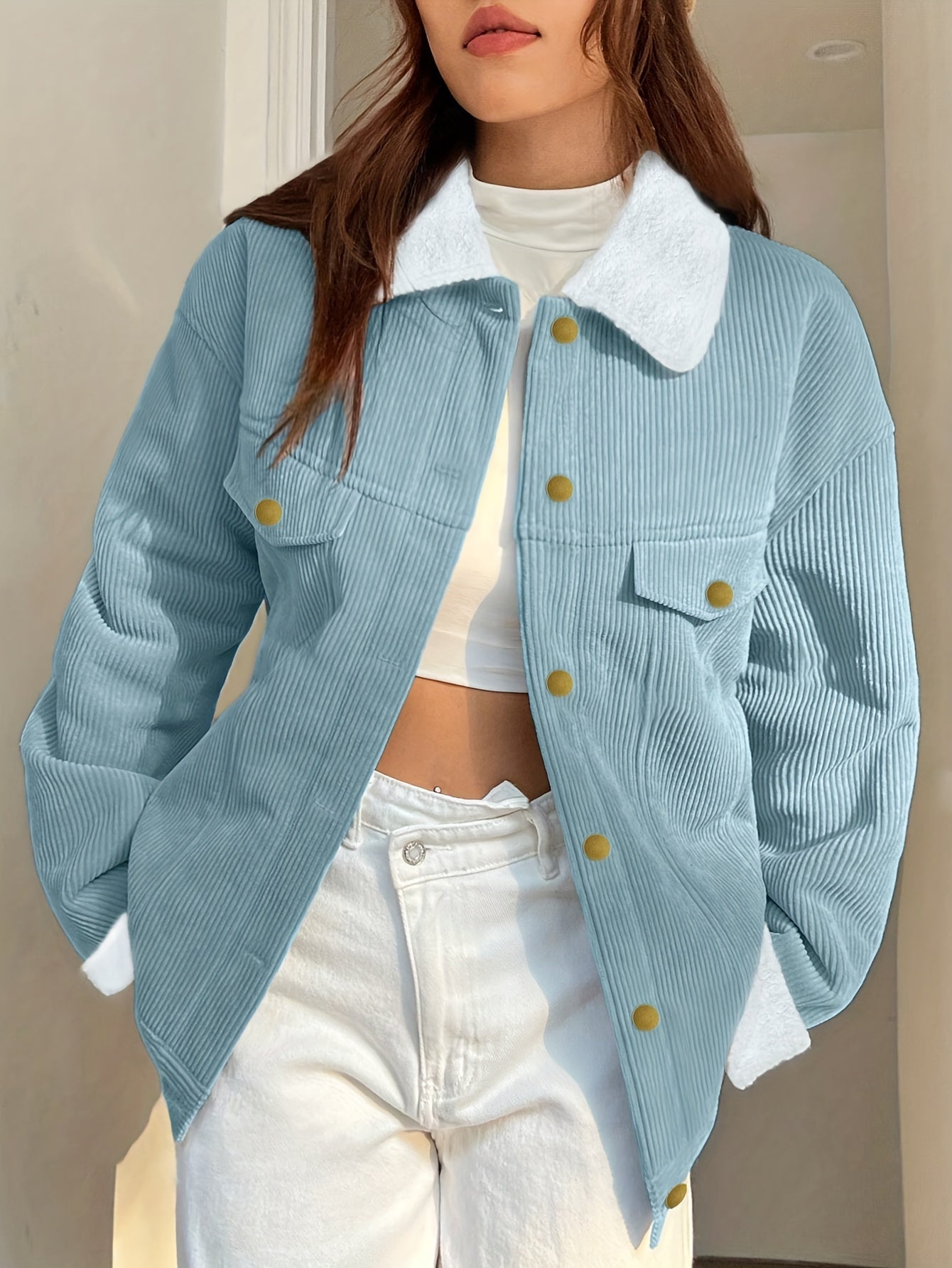 Manteau Côtelé avec Fermeture à Boutons et Col Structuré pour Femme | Idéal pour l’Automne et l’Hiver