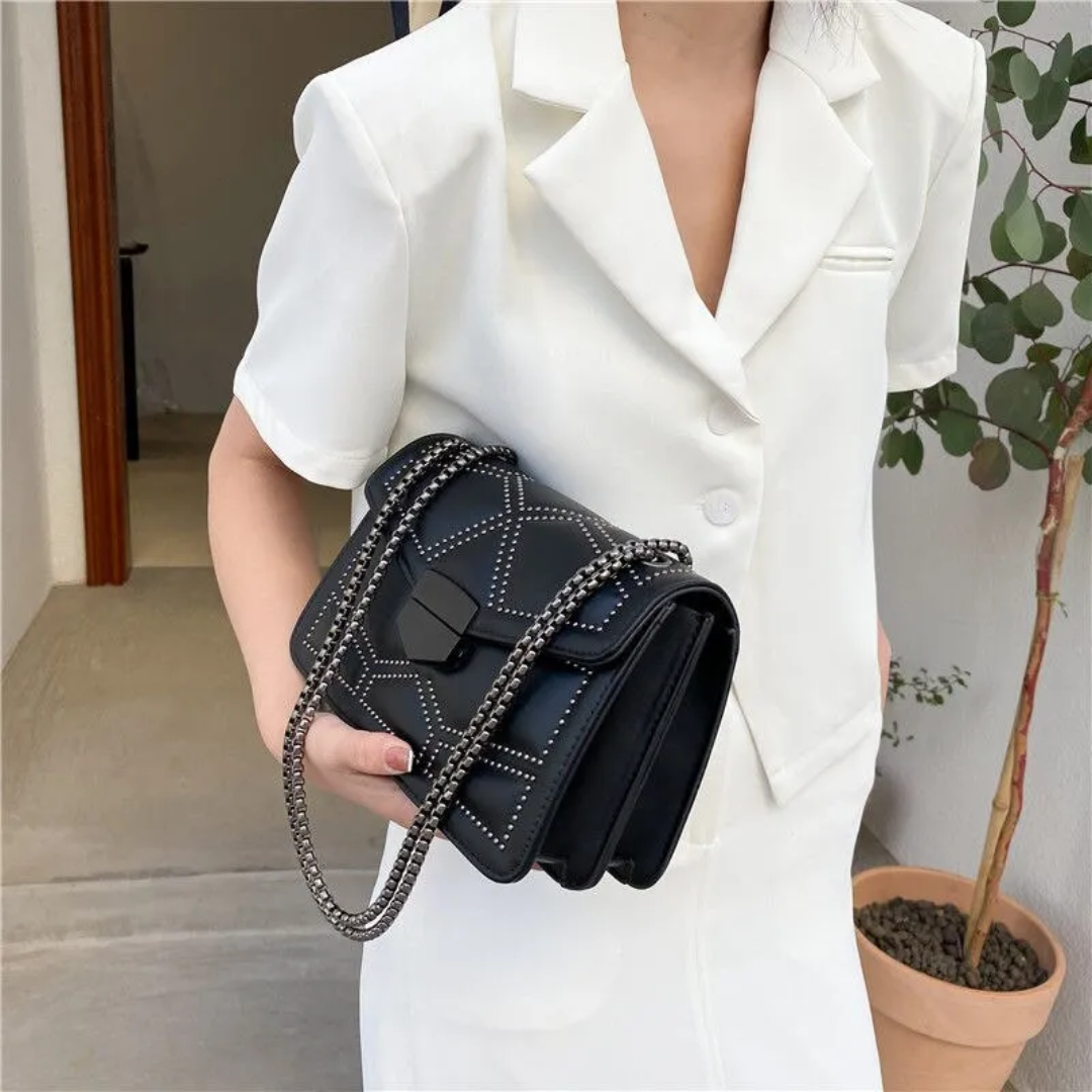 Sac Crossbody Rectangulaire avec Chaîne pour Femmes | Idéal pour le Quotidien
