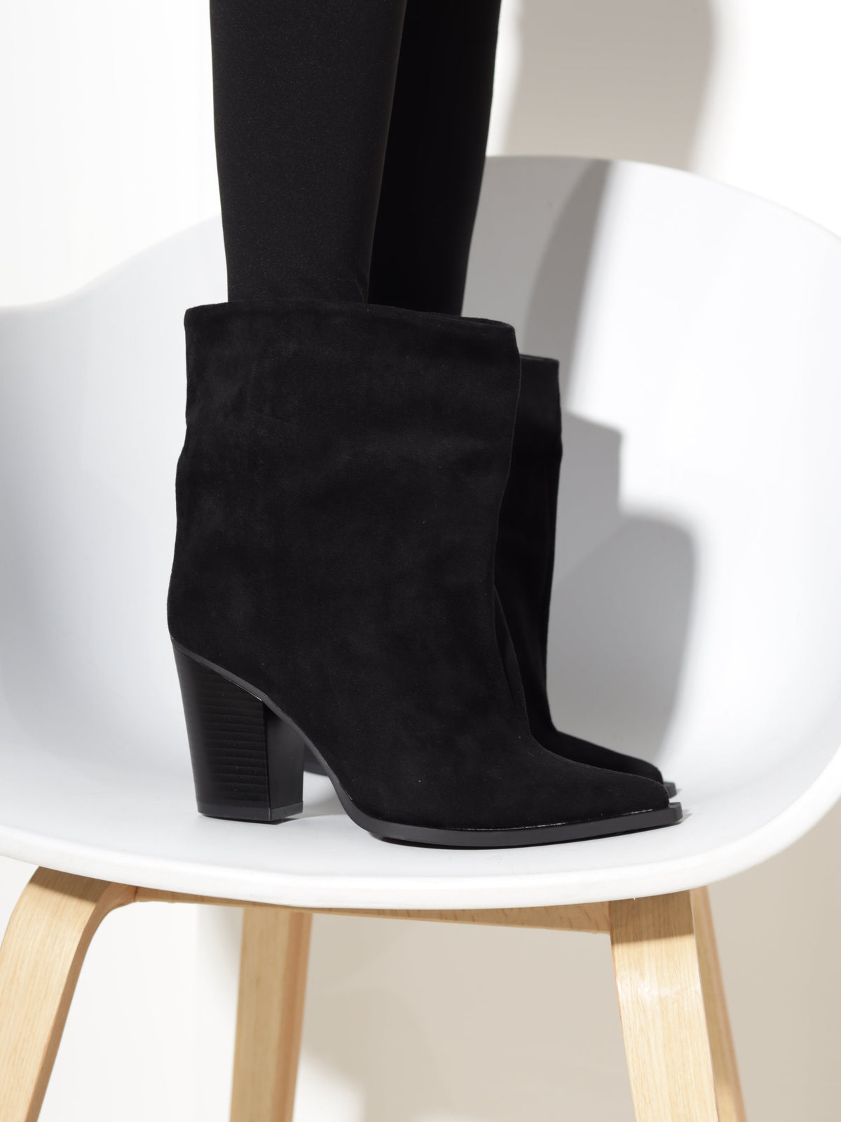 Bottines à bout pointu pour femmes