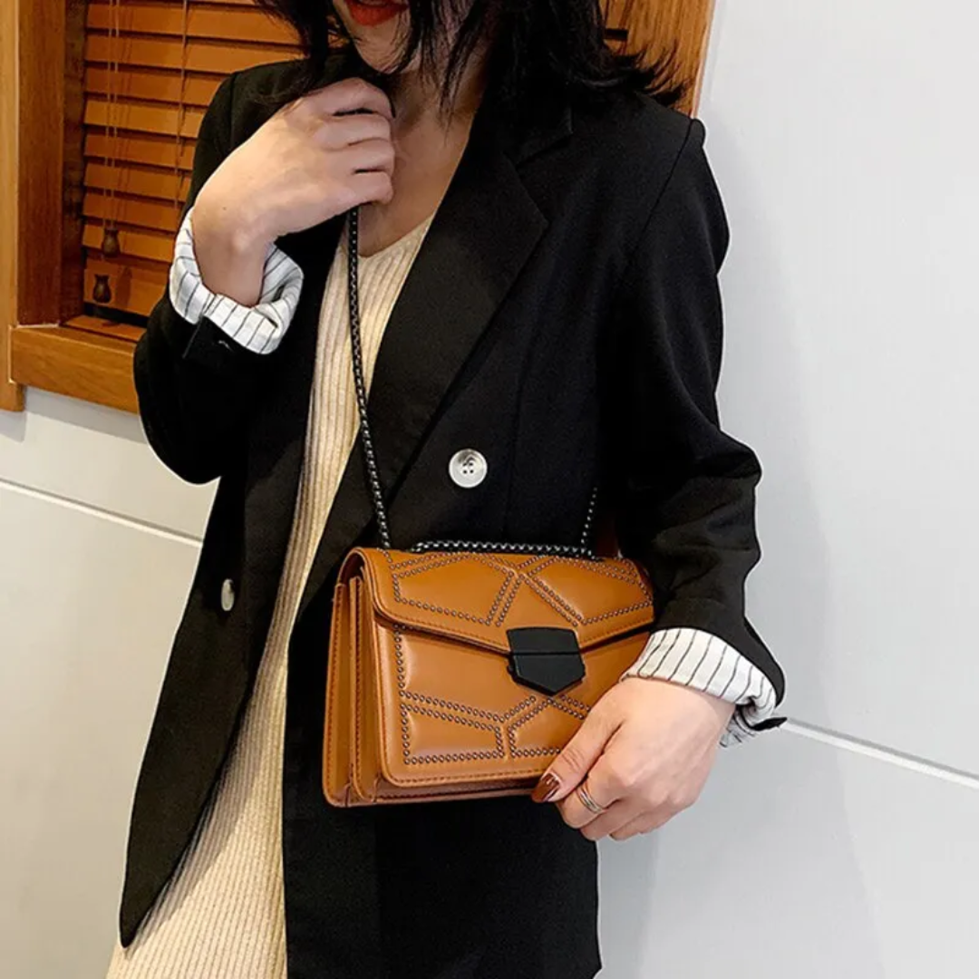 Sac Crossbody Rectangulaire avec Chaîne pour Femmes | Idéal pour le Quotidien