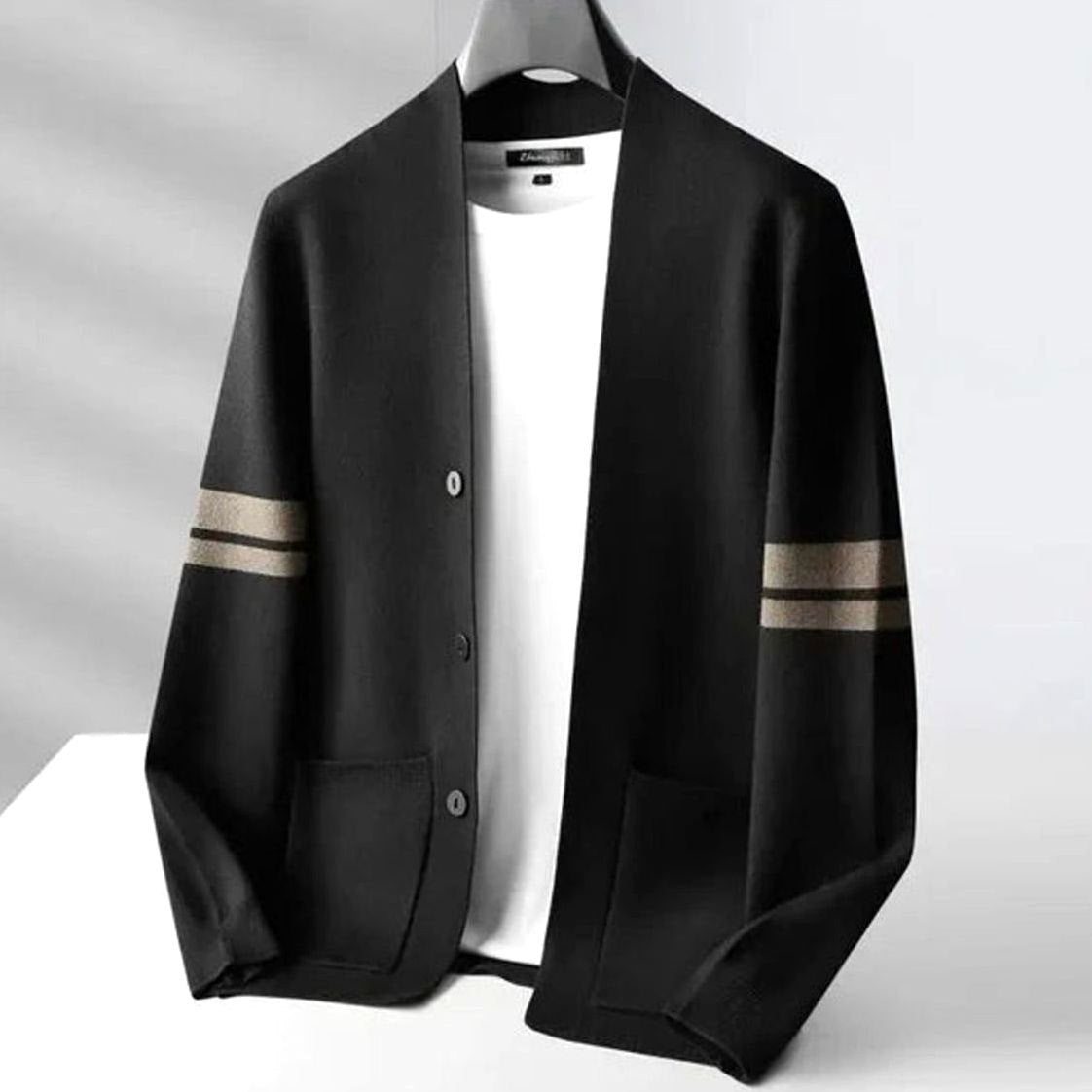 Cardigan à rayures et poches pour hommes