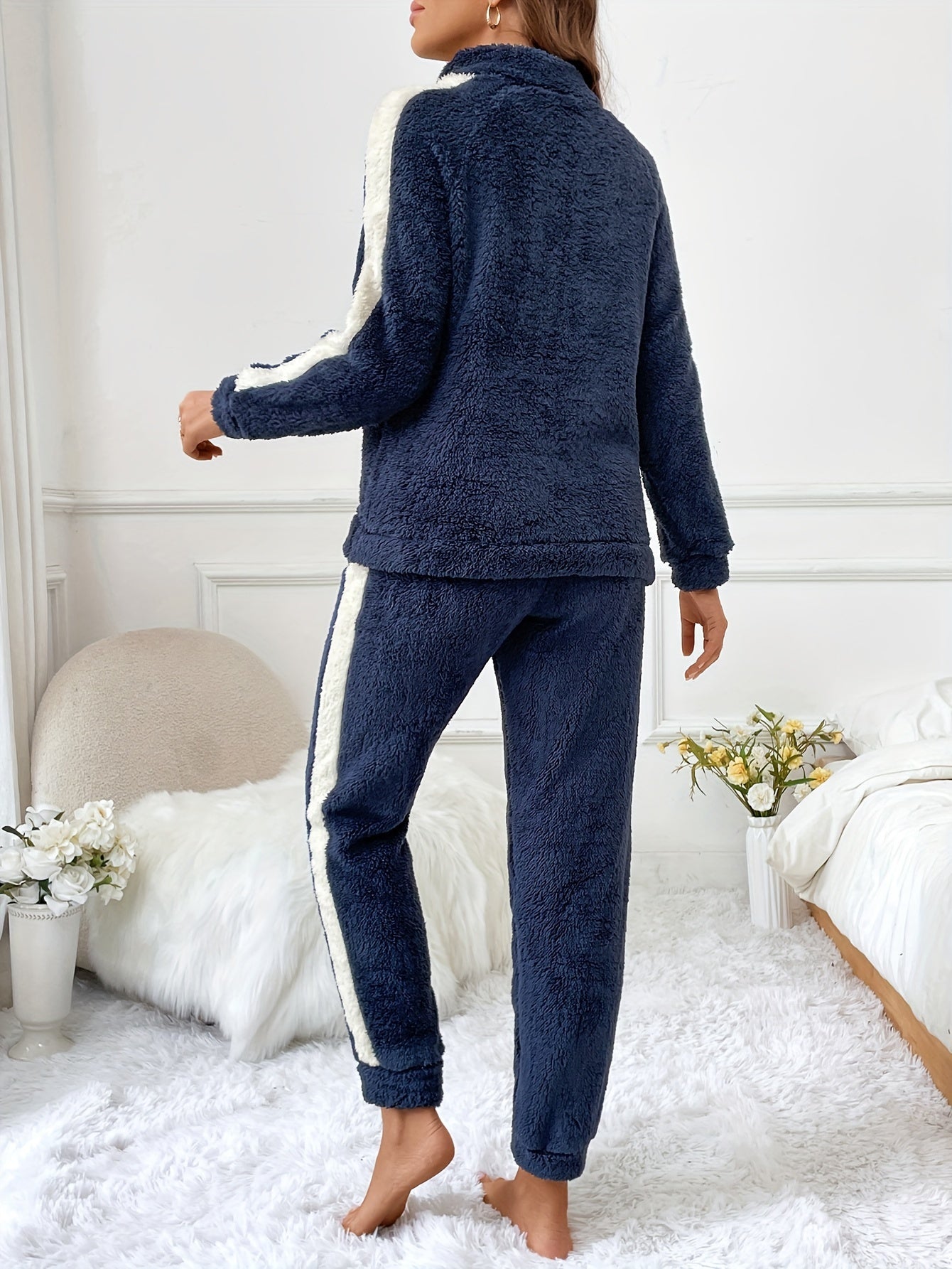 Ensemble Pyjama Deux Pièces avec Haut à Demi-Fermeture et Pantalon de Détente pour Femme | Idéal pour l’Automne et l’Hiver