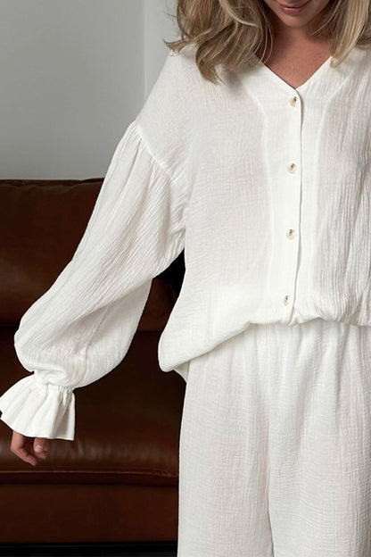 Ensemble Deux Pièces avec Haut à Volants Col V et Manches Longues et Pantalon Coordonné pour Femme | Idéal pour un Usage Quotidien