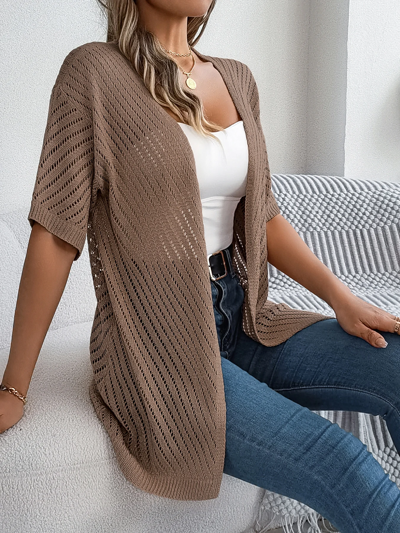 Cardigan long à motif ajouré et manches courtes pour femme | Idéal pour la mi-saison