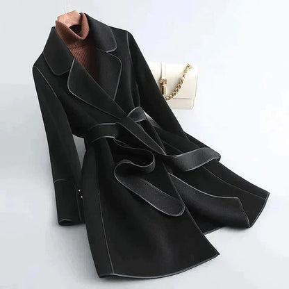 Trench-Coat à Ceinture avec Coupe Longue pour Femme | Idéal pour Usage Quotidien et Mi-Saison