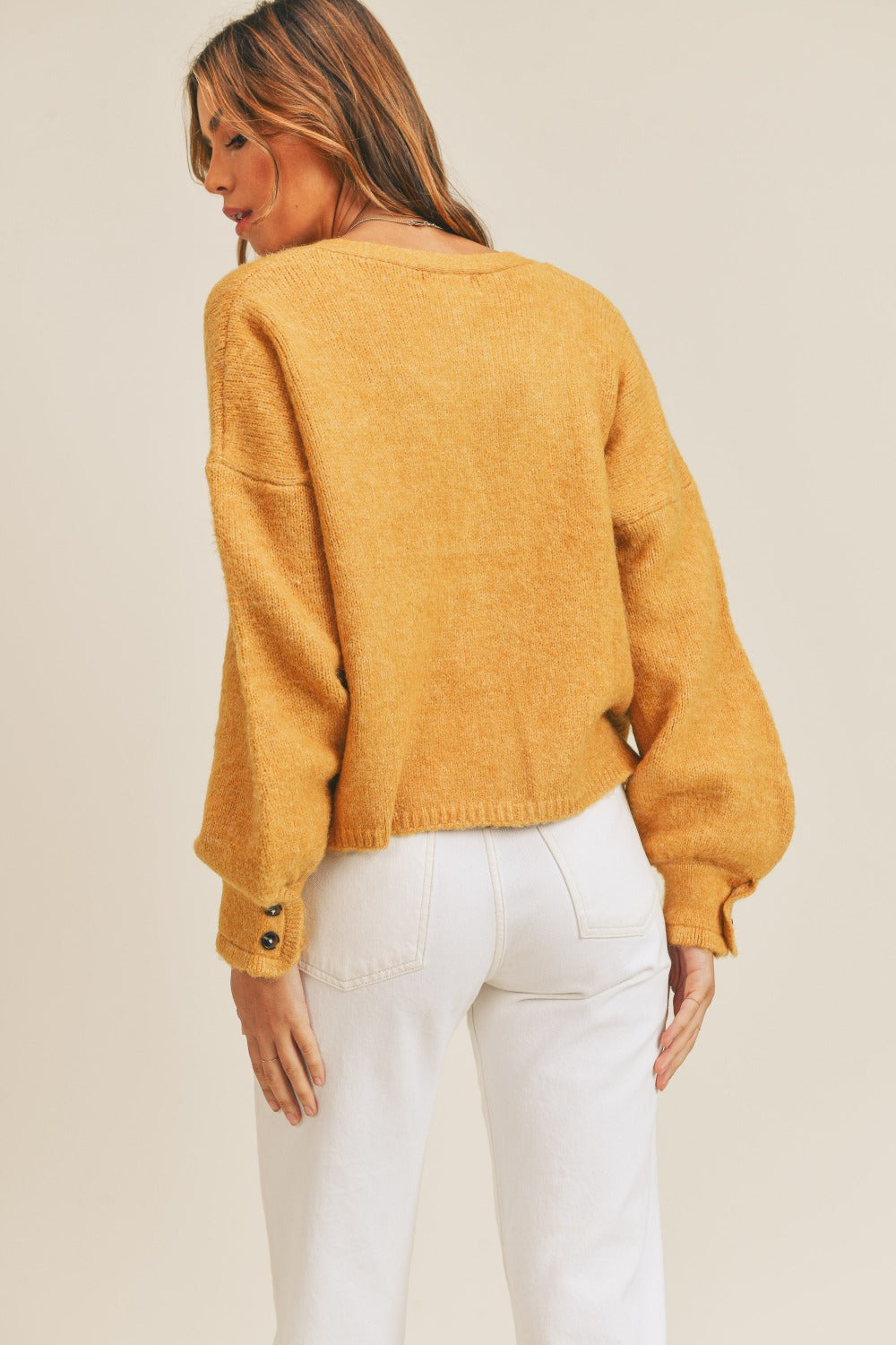 Cardigan Ample à Manches Légèrement Bouffantes avec Boutons Contrastants pour Femmes | Idéal pour Mi-Saison et Usage Quotidien