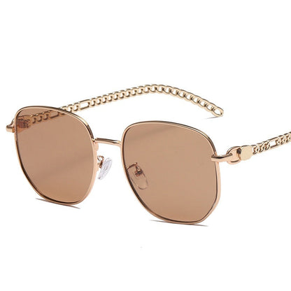 Lunettes de Soleil Avec Détail Chaîne Dorée Pour Femme | Idéales Pour Un Usage Quotidien