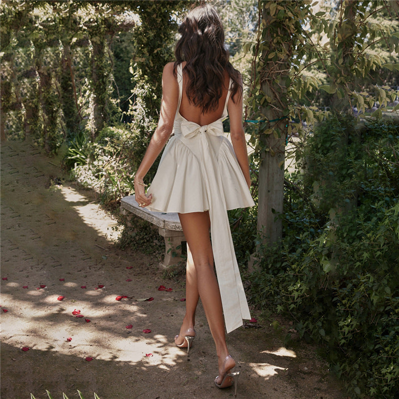 Robe Courte À Fines Bretelles Avec Encolure Carrée Pour Femme | Idéale Pour Les Journées Ensoleillées