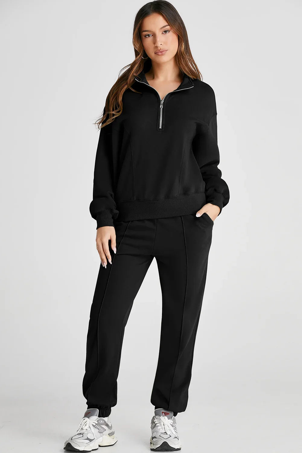 Ensemble sweat à col zippé et jogging pour femmes