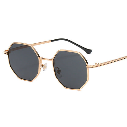 Lunettes de Soleil Vintage Avec Monture Fine Et Verres Teintés Pour Femme | Idéales Pour Un Usage Quotidien