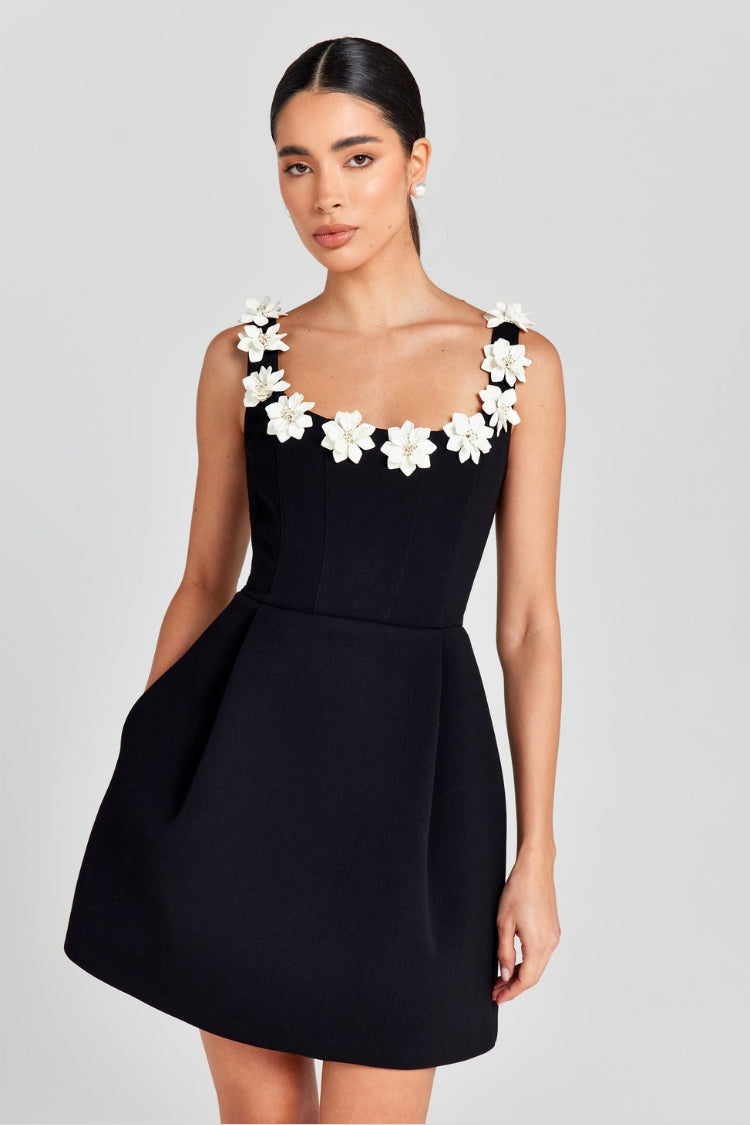 Robe Mini À Motifs Floraux Et Coupe Structurée Pour Femmes | Idéale Pour Les Soirées Et Événements