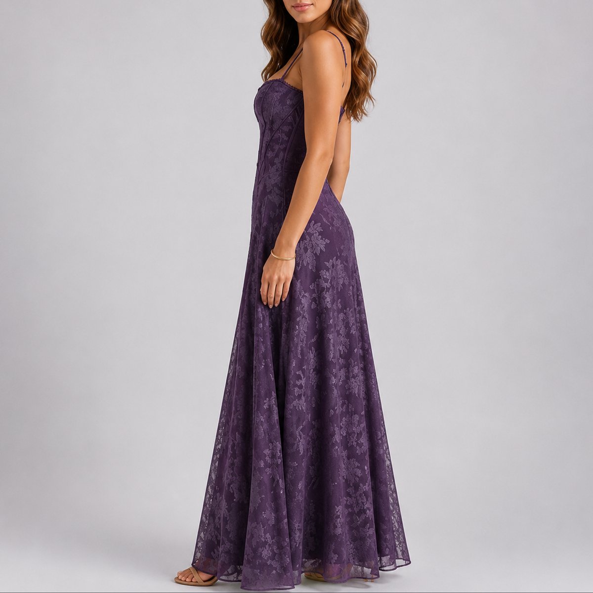 Robe longue à bretelles fines avec motif floral pour femme | Idéal pour les cérémonies