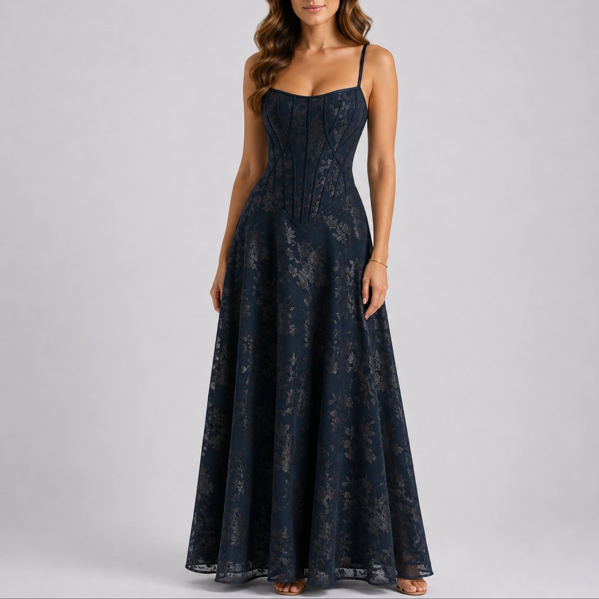 Robe longue à bretelles fines avec motif floral pour femme | Idéal pour les cérémonies