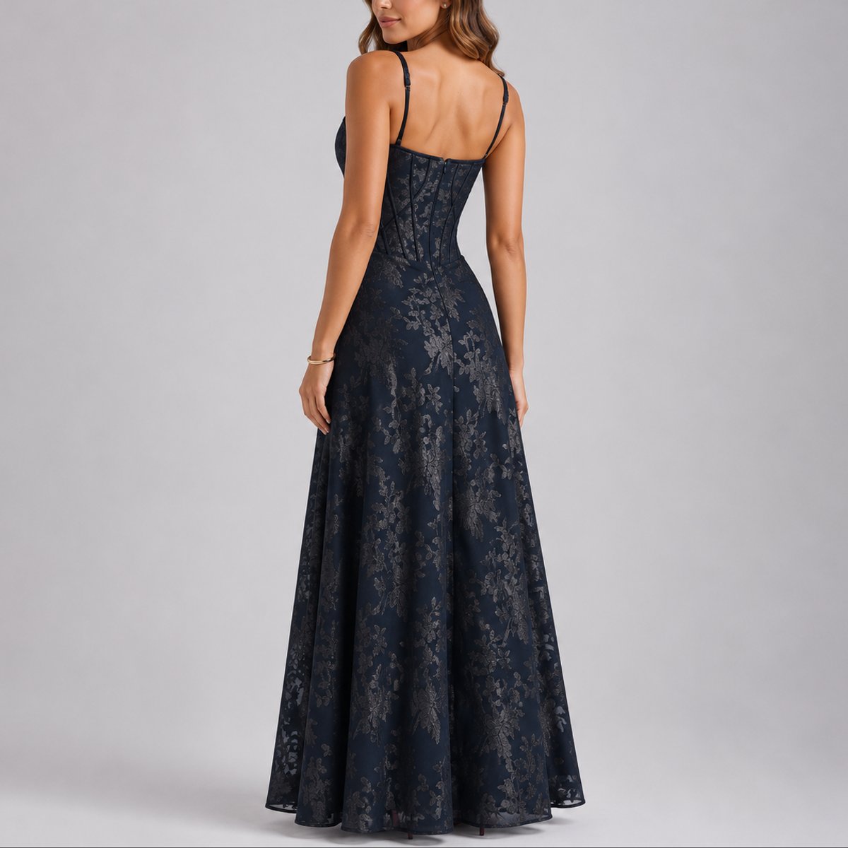 Robe longue à bretelles fines avec motif floral pour femme | Idéal pour les cérémonies