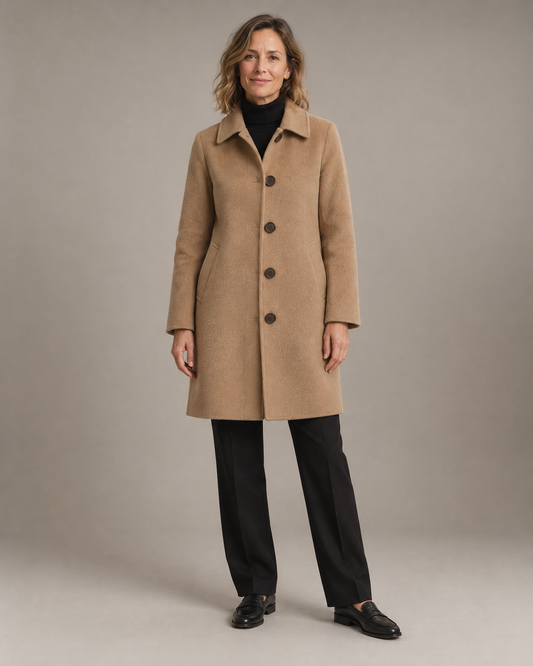 Manteau long à col chemise pour femmes – Beige – vue de face