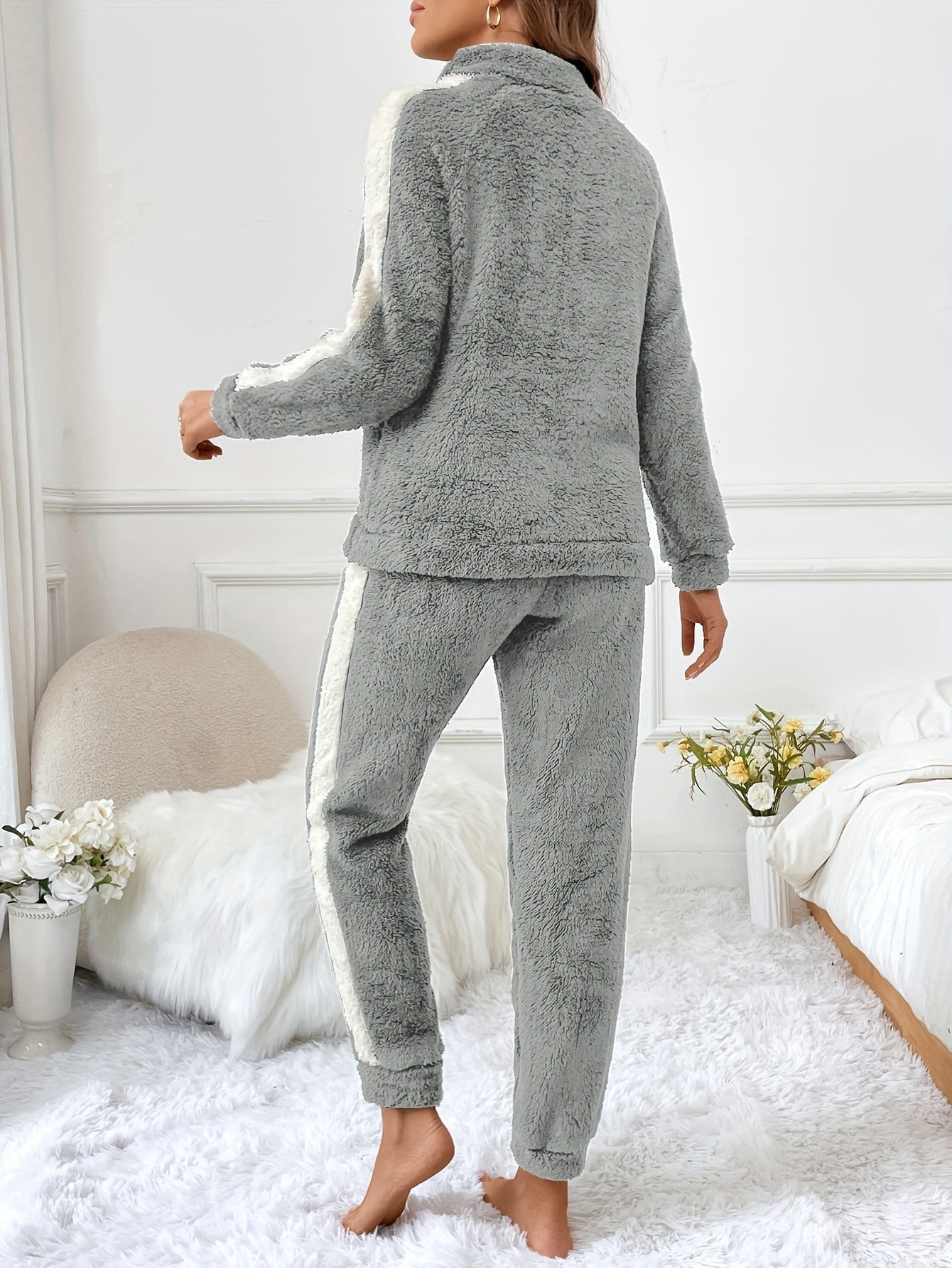 Ensemble Pyjama Deux Pièces avec Haut à Demi-Fermeture et Pantalon de Détente pour Femme | Idéal pour l’Automne et l’Hiver