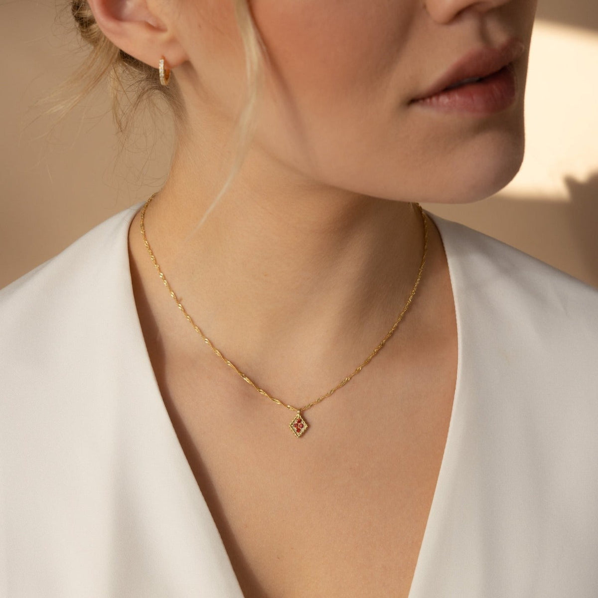 Collier pendentif losange pour femmes