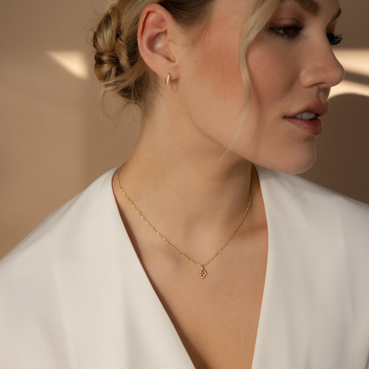 Collier pendentif losange pour femmes