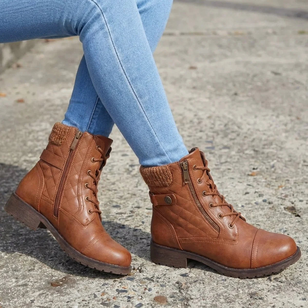 Bottines matelassées à lacets pour femmes
