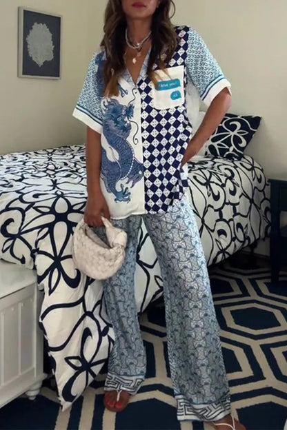 Ensemble Deux Pièces Imprimé avec Col Rabattu et Manches Courtes pour Adulte | Idéal pour une Tenue Décontractée