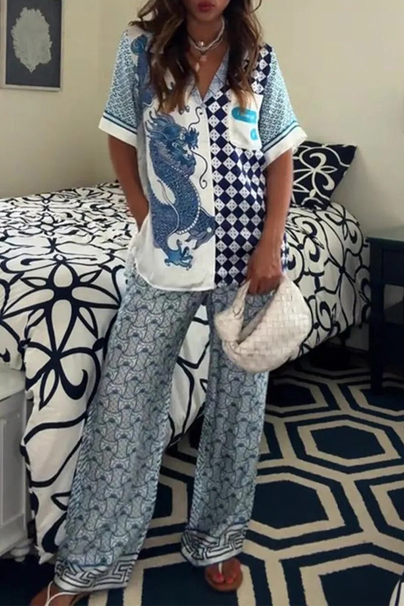 Ensemble Deux Pièces Imprimé avec Col Rabattu et Manches Courtes pour Adulte | Idéal pour une Tenue Décontractée