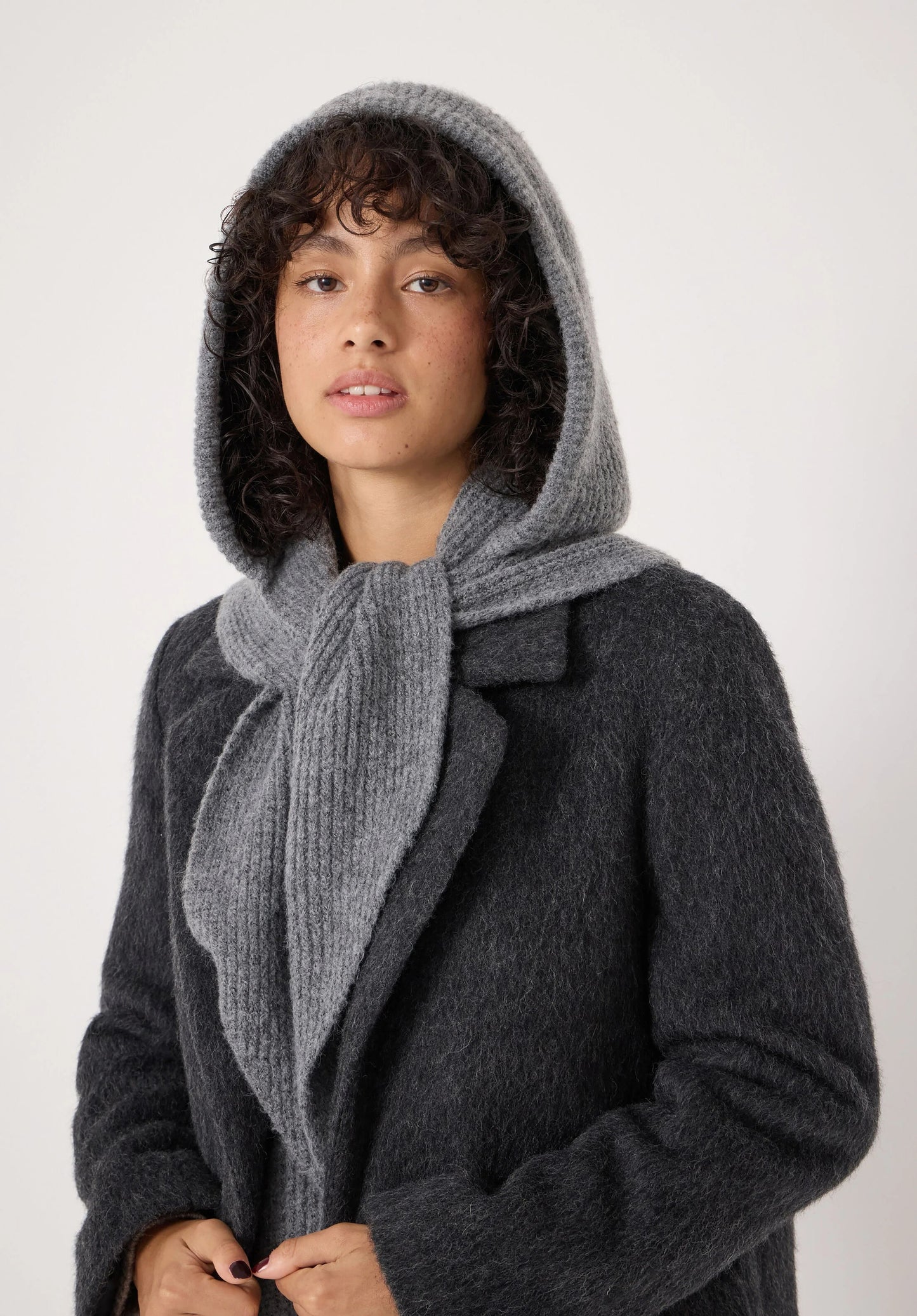 Écharpe à Capuche avec Design Pratique pour Adultes | Idéale pour l’Hiver