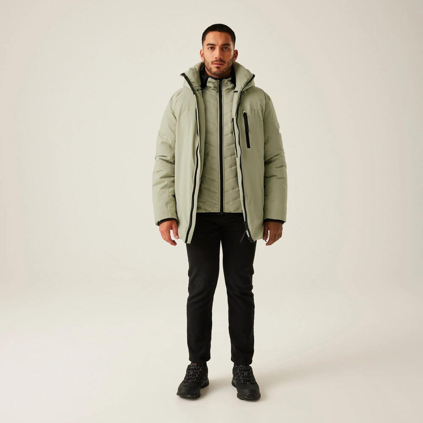 Veste Matelassée avec Capuche et Poches Zippées pour Homme | Idéale pour l’Hiver