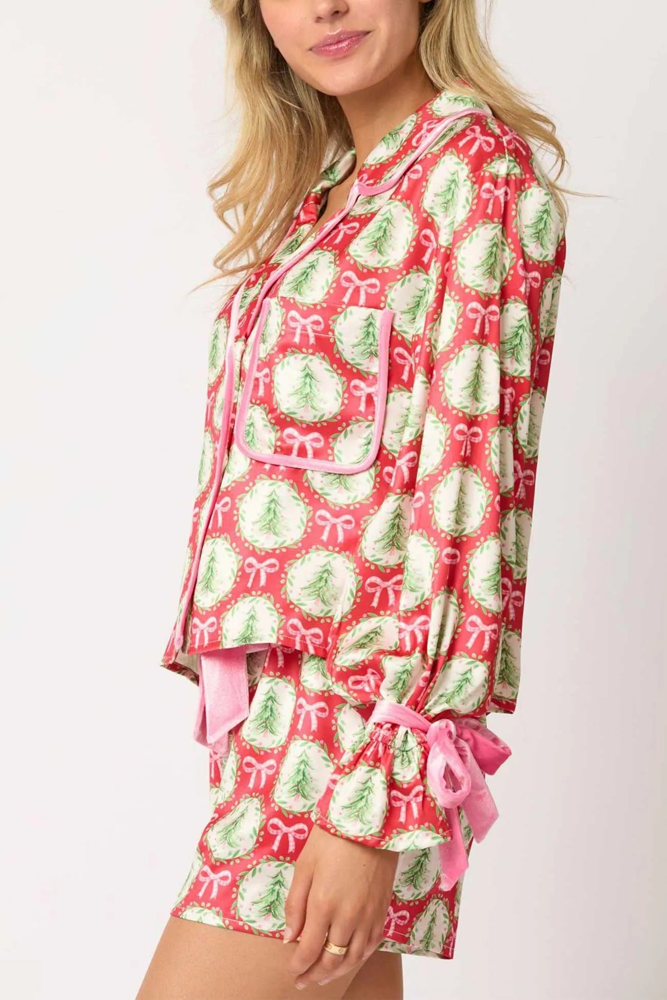 Ensemble Deux Pièces Imprimé Noël avec Col à Revers et Manches Longues pour Adulte | Idéal pour la Période des Fêtes