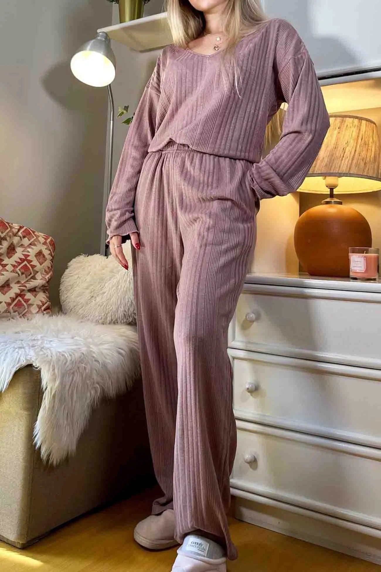 Ensemble Deux Pièces À Col En V avec Pantalon Long pour Femmes | Idéal pour Un Usage Quotidien