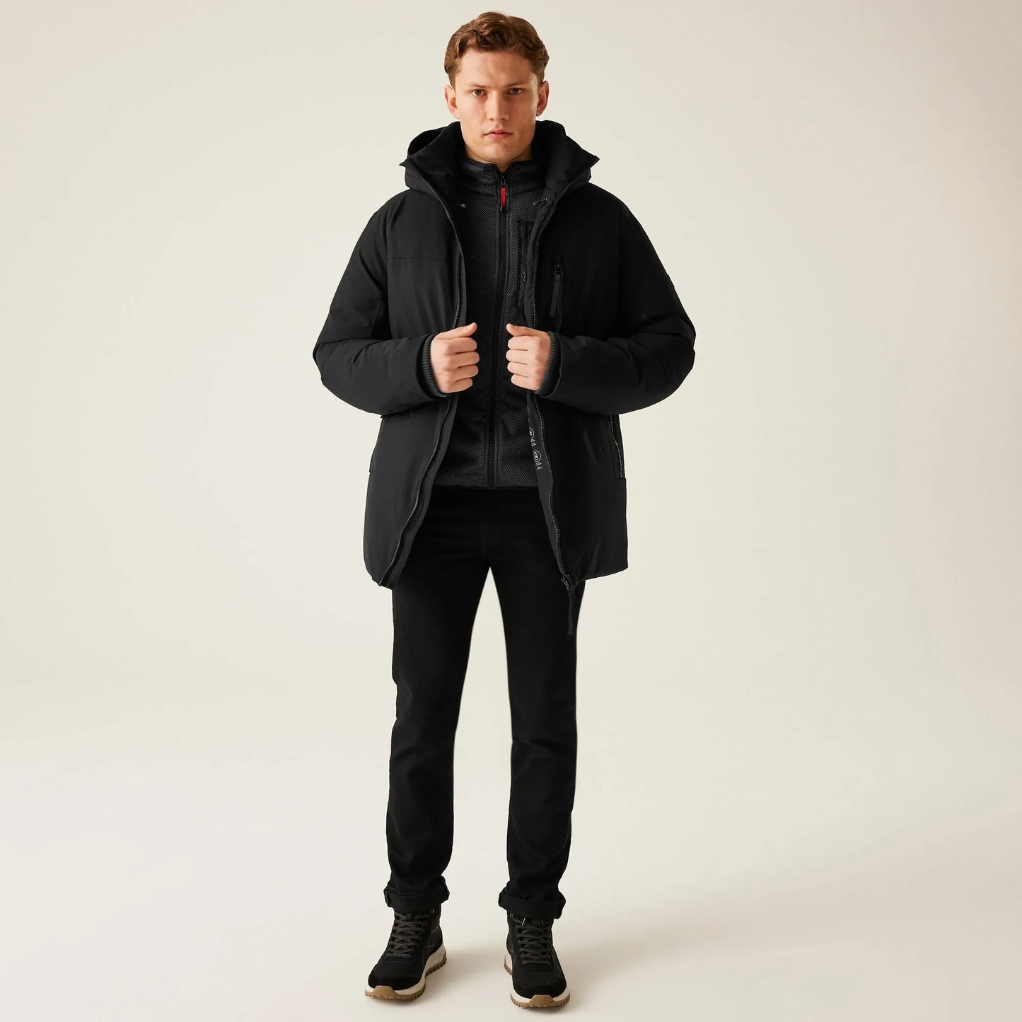 Veste Matelassée avec Capuche et Poches Zippées pour Homme | Idéale pour l’Hiver