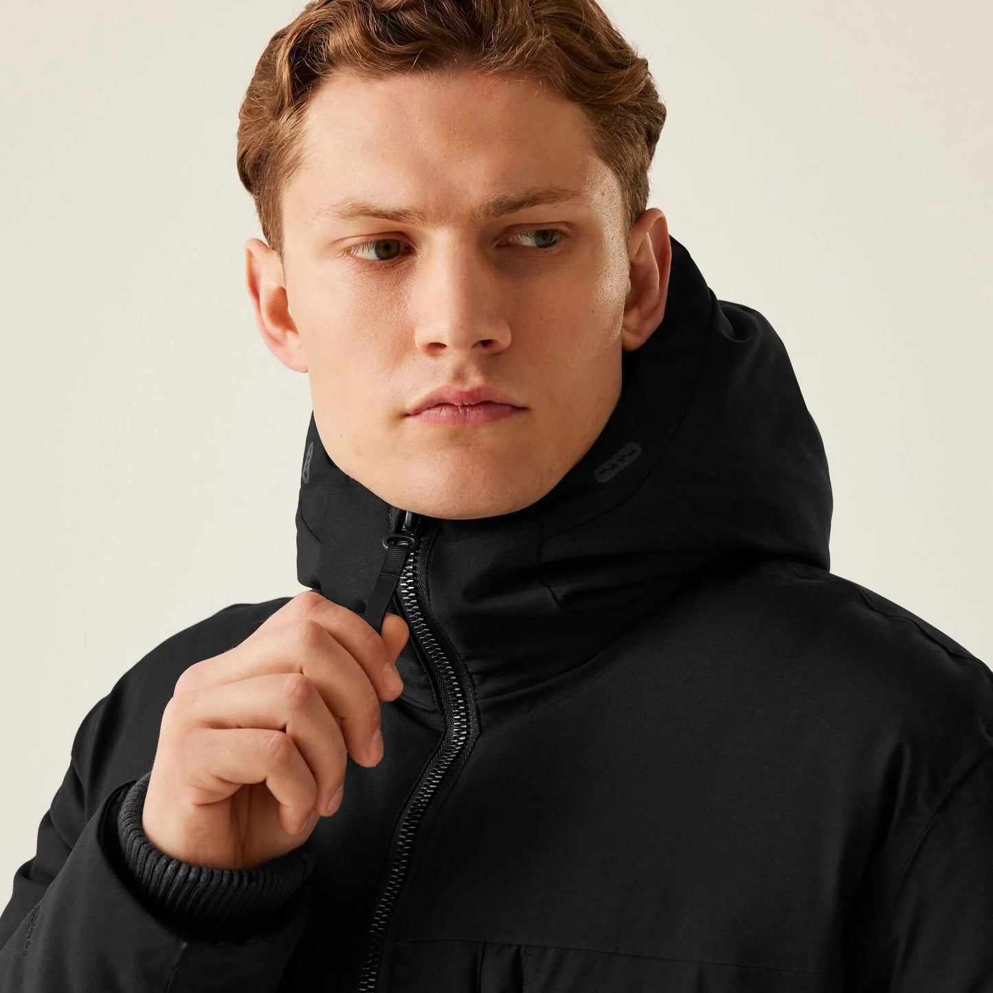 Veste Matelassée avec Capuche et Poches Zippées pour Homme | Idéale pour l’Hiver