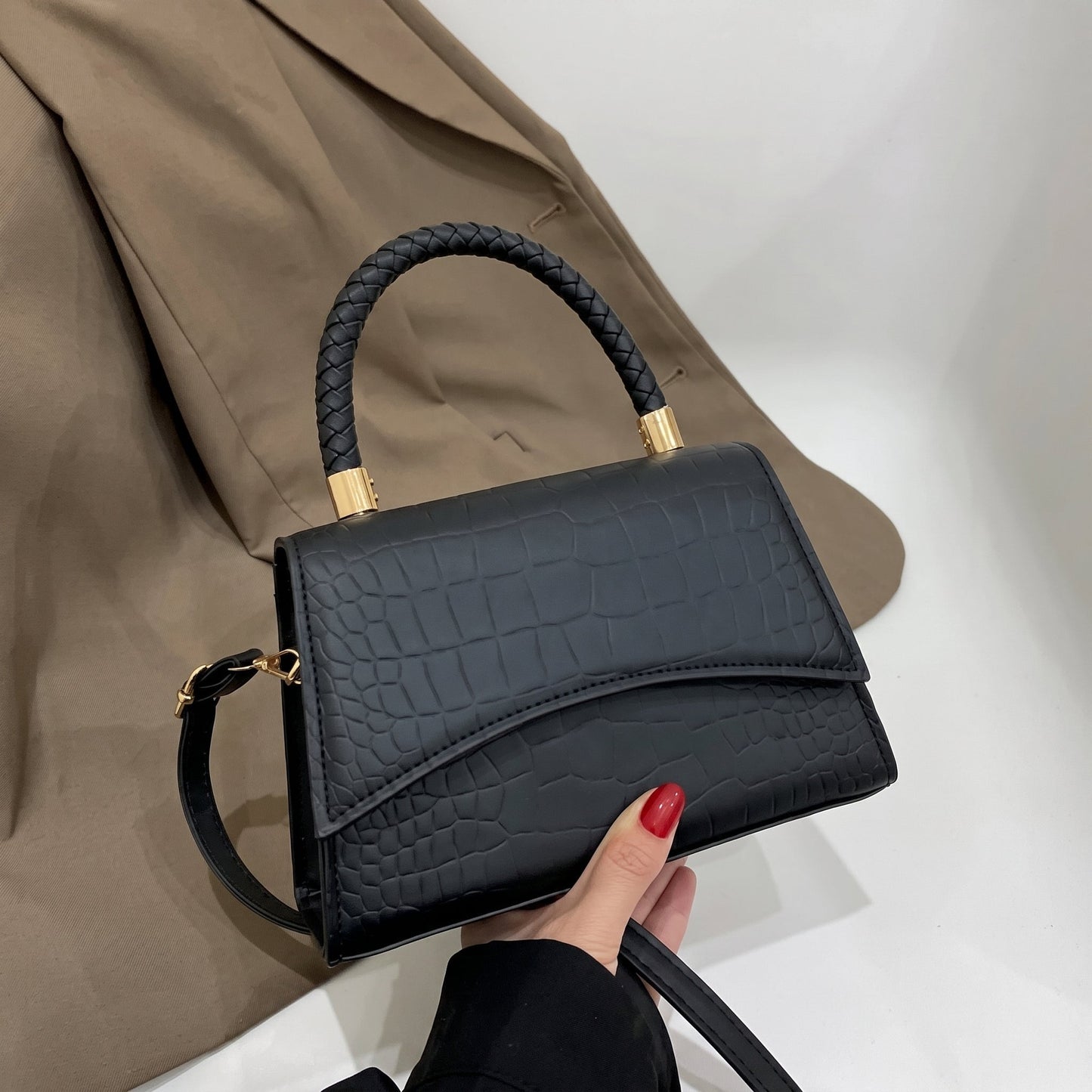 Sac à poignée tressée pour femmes