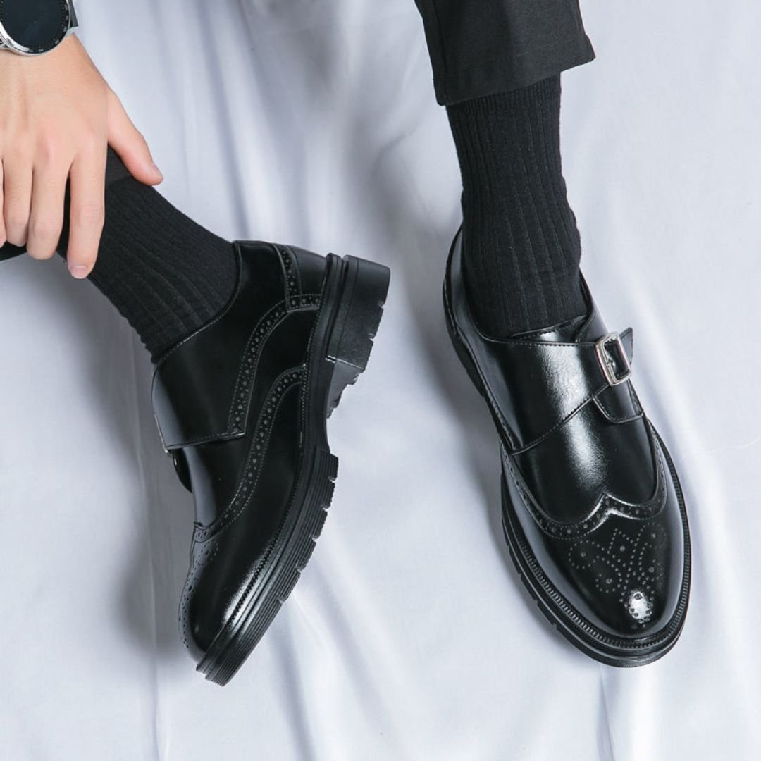 Chaussures monk strap à perforations pour hommes