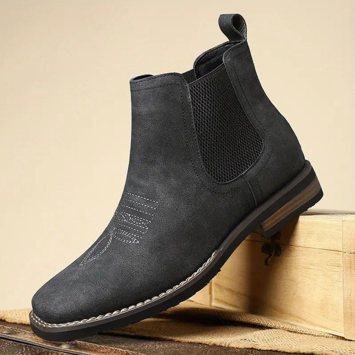 Chelsea boots avec surpiqûres d'inspiration western pour homme | idéal pour les sorties en ville